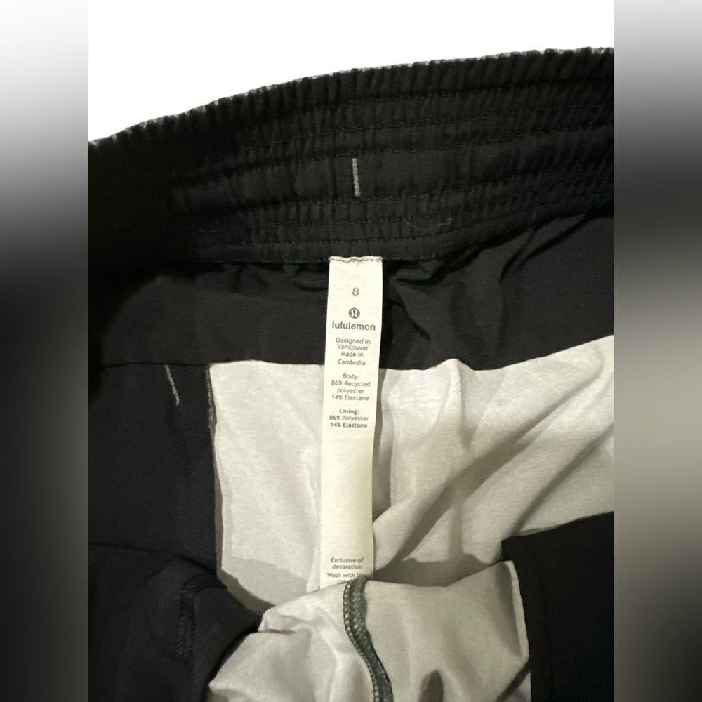 Lululemon Spring Break Away Short - Picture 3 of 6